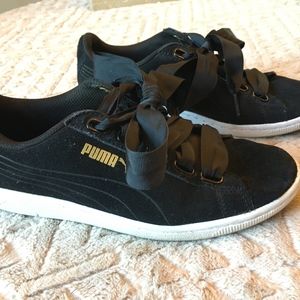 Puma Vikky Ribbon Womens Sneakers - Black - Sz 7.5